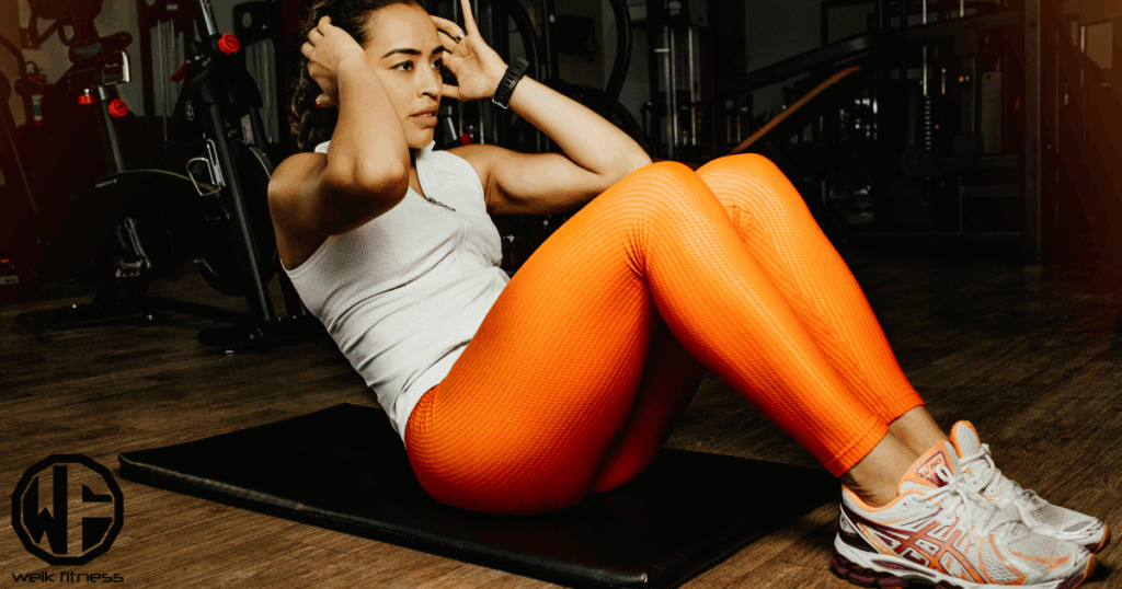 woman doing sit ups